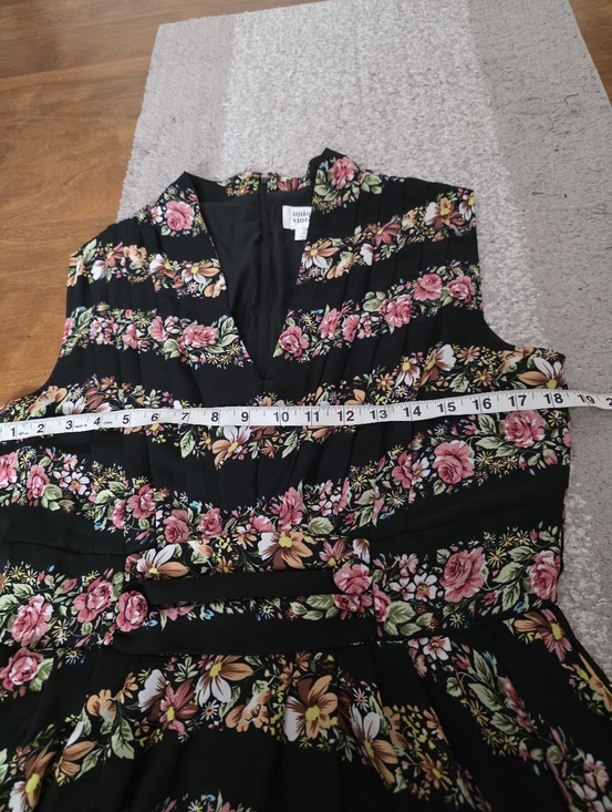 Unique vintage Floral Stripe Sleeveless Midi Dress in Black and Pink - Picture 7 of 15